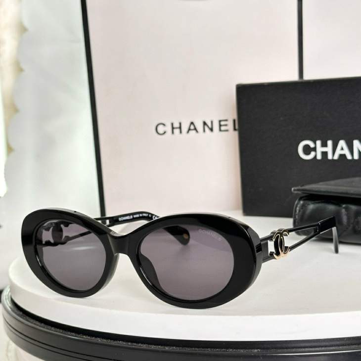 Picture of Chanel Sunglasses _SKUfw77121487fw